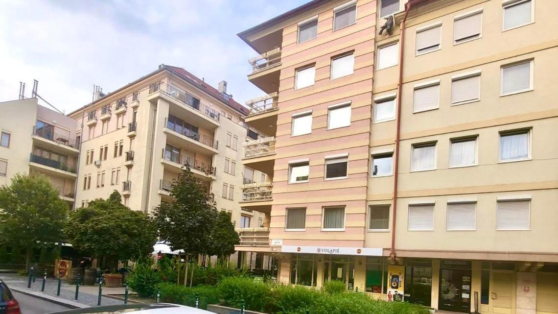 בודפשט Lotus Apartments Gozsdu מראה חיצוני תמונה